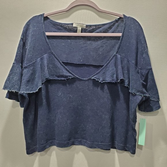 Abound Tops - Abound NWT Ruffle Crop Top Distressed P140